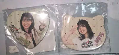 非常有缘分收到了很稀有的沙罗姐&amp;amp;amp;amp;弥音的最终舞台限定吧唧，造型和柄图都表现出了非常可爱的一面，也很感谢出物