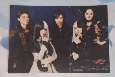 有幸淘到了斯托马克全员家族造型的暗黑生写，作为贯穿全剧的反派组织，也是给大家留下来深刻的印象，也很喜欢这种全员融入的氛围