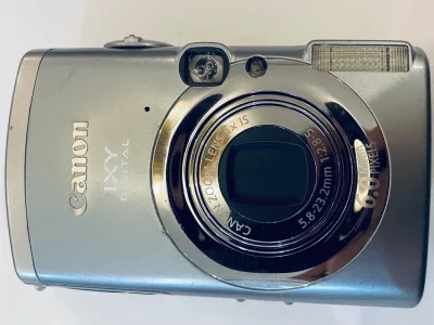 第n次购买，发货快，海运的大概20天能收到，物超所值!质量非常赞，服务态度也超赞，以后还会回购-相机与描述一致，无差别，相机出片漂亮，相机使用效果超出预期!快递包装得非常严实，没有磕坏的，点赞。


