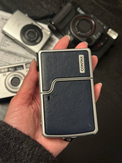 在挖煤姬接连买了3台相机，彻底路转粉！从奥林巴斯的复古颜值，到索尼的黑科技性能，再到佳能的实用成色，每次都没让我失望。日本直邮靠谱省心，平台操作流畅如国内购物，带中检也绝对放心。三台到手状态都超预期，功能完好，性价比拉满。淘中古相机，真心推荐这里！#挖煤姬种草 #相...