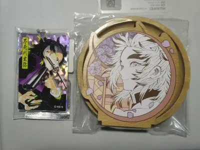 因为有木制品所以单拎出来发货啦～非常貌美的大哥和玄  挖煤姬各种路线速度都挺快的比预计的要快  包裹也很严实地送到手上  推荐指数满星～继续回购！