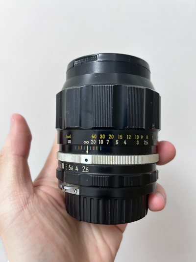 这次是买的尼康fm和尼康fa。可以说每次都是所见即所得，快递包装都是非常扎实有效保护了机器。到手即用成色很好。太棒了