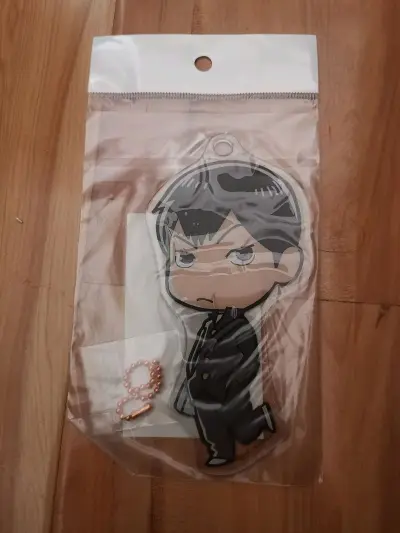 这一次使用挖煤姬切的小影的明信片和软胶挂件，喜欢这种Q版柄图因为又可爱又酷，挖煤姬的打包还是非常专业，从外包装到内袋都完好无损，适当的减去包材节省重量，经济实惠！