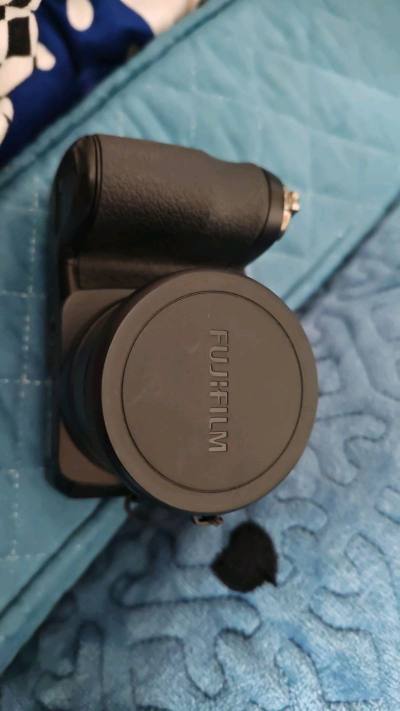 这是一次愉快的购物经历 ，相机状态特别好，而且包装保护很好。我很喜欢，以后我将会用它拍摄我生活中的美好时刻。