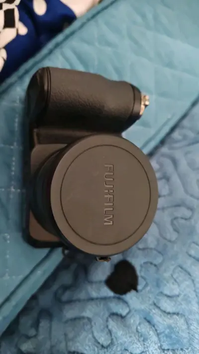 这是一次愉快的购物经历 ，相机状态特别好，而且包装保护很好。我很喜欢，以后我将会用它拍摄我生活中的美好时刻。