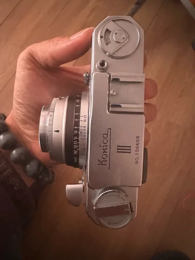 机子很好很新，跟描述的一样，各快门速度正常，自拍正常、镜头干净，不错的卖家，谢谢让我收购了这台机子。平台也不错，可以选择漏发拍照服务。值得点赞?