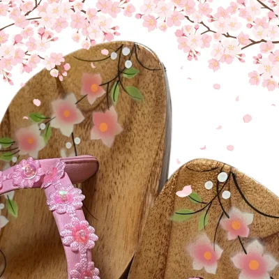 挖煤姬海淘鞋子分享！淘到了一双绝美碎花木屐，实物很干净，上脚舒服轻便，没什么重量。平台物流、包装也都挺可以，赞！