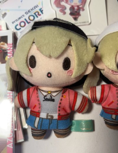 切到了一直想要的娃娃 娃娃平安到手 发货特别快 比我想象中的快很多 包装也很安心外面会给一个特别硬的箱子 内里也会用泡沫纸围一层 不用担心国际出伤 代购速度也很快