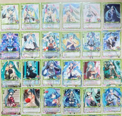 快递一到就迫不及待拆开了，整体感觉还是不错的，这次东西发的还算迅速，基本上一周之内就能发货，买了初音的pm卡，因为国内很少，所以只能自己切煤，包装也很好，没有出现少东西的情况，收到后就马上摆起来发朋友圈，任何人看到成双成对的镜音双子都很难不心动吧，真是太爱了！！绝美...