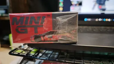 这次在平台购买的MINI GT BMW M4 GT3 &amp;amp; Bentley GT3套装太惊喜啦 模型做工超精细，车身线条、细节还原度极高，拿在手里质感十足，摆在桌面瞬间提升格调~平台服务也超赞，商品卡信息清晰，下单后物流超给力，客服回复及时又贴心，购物...