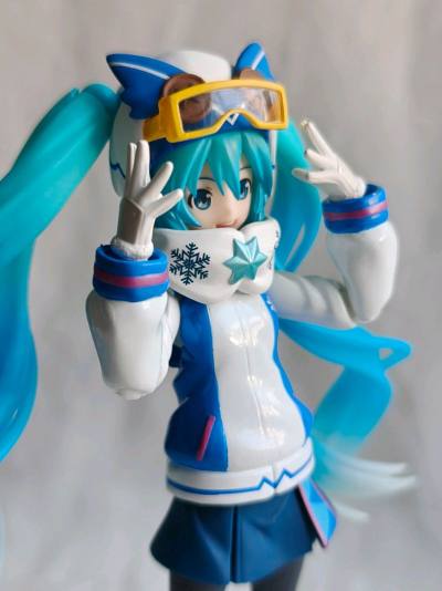 年末这次在雅虎日拍捡漏购买了figma，成功捡漏，性价比很高，价格非常好。此外，还有雅虎日拍的优惠券，可以抵消购买的手续费，国际物流运费毕竞低。物流方式非常多种，我这次选择了邮政可追踪小航空，物流速度很快，大概两周多就到了。

