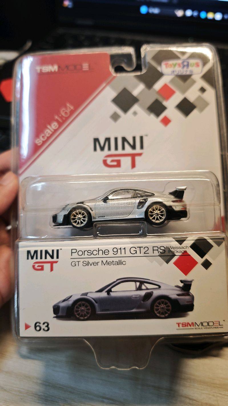入手的这款MINI GT Porsche 911 GT2 RS 1/64模型车超惊喜!模型还原度极高，车身线条、细节刻画都很精致，包装也很严实。在mercar平台购物时，卖家“マサちゃん”服务超贴心，沟通顺畅，发货速度快，物流也很给力，收到的模型完好无损。平台的商品...入手的这款MINI GT Porsche 911 GT2 RS 1/64模型车超惊喜!模型还原度极高，车身线条、细节刻画都很精致，包装也很严实。在mercar平台购物时，卖家服务超贴心，沟通顺畅，发货速度快，物流也很给力，收到的模型完好无
