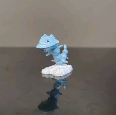 宝可梦mc买了一次就停不下来了，这么宝可梦不知何时能凑齐图鉴呢，太可爱了，这次有一个瑕疵有点点大，但是好在价格便宜也不用担心买到盗版