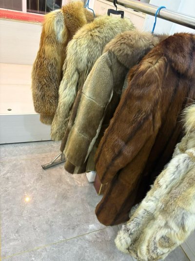 千等万等等来挖煤姬的美物，11月无意看到了有人推荐挖煤姬，开启了自己的第一轮海淘，后续源源不断买买买，东西确实比国内便宜，尤其是衣服啊零食啊包包，衣服款式种类繁多真的是非常好看，买的真是快乐