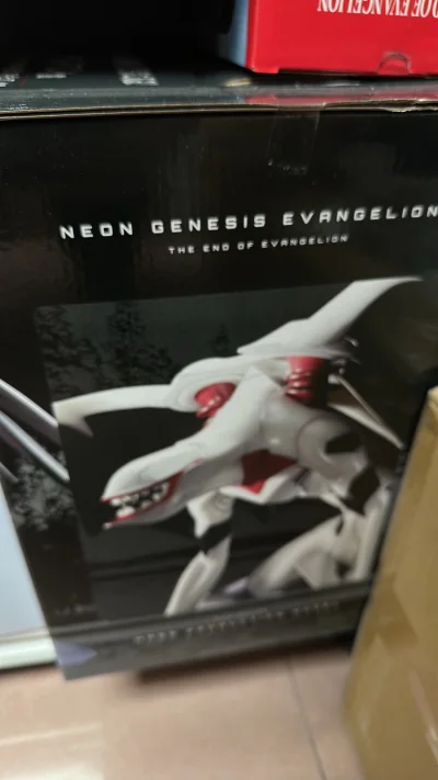 买了eva，买了火影忍者，买了七龙珠，还想买更多的手办，想做一个手办墙欣赏，满足自己小时候的愿望，哈哈，总之很开心，期待会出新角色新造型的手办！