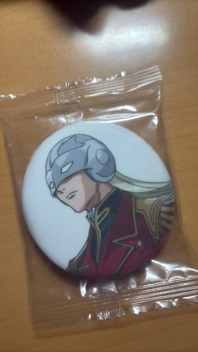 之前就用挖煤姬切过饼干，饼干完好无损没有碎掉，所以这次又切了一单，最后当然是完美到手，包装很好，以后切易碎品也很放心