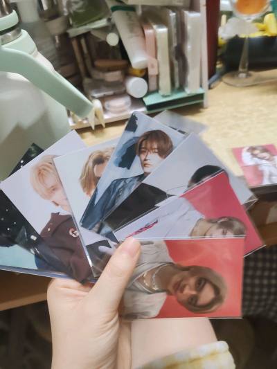 这次在挖煤姬上捡漏了杢代和人小卡和立牌，打包给力，到手完好无损，性价比很高。捡漏真是开心！挖煤姬真的是一款非常好用的海淘软件，经常会有各种不同的优惠券，每隔几天都会发放一批新的优惠券。而且操作简单易上手，还有积分抵扣国际运费的活动。我这次选择的是竹蜻蜓plus包税路...