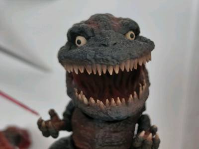 在挖煤姬淘货超惊喜，远超预期，与卖家描述相符。包装用防震气泡膜，长途运输无磕碰。物流比预想快，清关顺畅，APP可实时查轨迹，省心放心。客服回复及时，耐心解答转运问题。淘中古好物或稀缺单品，挖煤姬很靠谱，下次还回购。