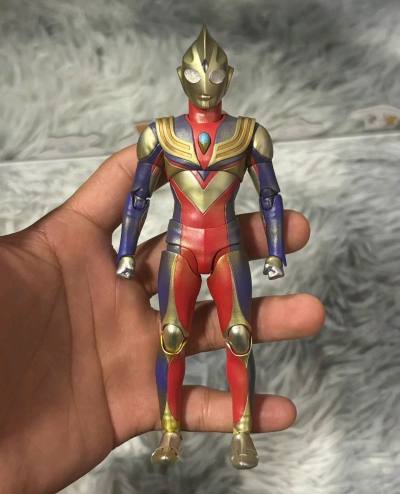 东西收到以后马上查看，发现与图片描述一致，超级喜欢，卖家发货速度很快，服务也很到位，给老板点个赞，下次还会来购买！