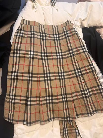 又来分享好看的衣服咯