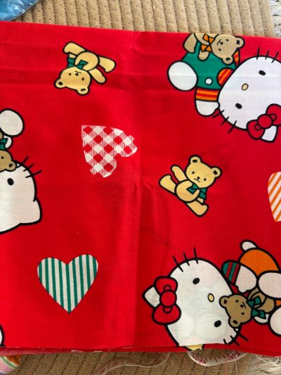 每天看看到货没，每天看看有好价可以切不，收到了喜欢的布料真的很开心，希望可以买到更多好看的布料呀，感谢挖煤姬