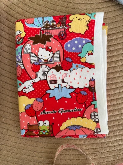 收到了绝美的kitty的布料真的爱不释手，太喜欢了，特别是买到特别好价的布料更是开心的不得了，快递很棒