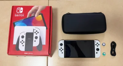 海运26天顺利到达，正常交税放行，ems送到家里，机子和描述基本一致，图片需要仔细查看，安全下次，完美的一次海淘经历。海运运费合单比较划算，但是要注意金额不要超限。