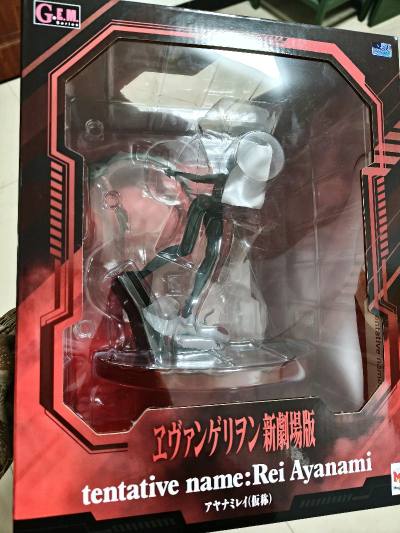 作为二次元党，第一次用挖煤姬海淘心仪已久的绝版手办，体验远超预期！APP界面简洁易懂，支持中日文搜索，直接输入日文名称就能精准找到目标款，自动翻译功能虽不算完美，但足够读懂商品详情，新手也能轻松上手。
 
下单流程很顺畅，支付宝付款无压力，还领到了平台免手续费的优惠...