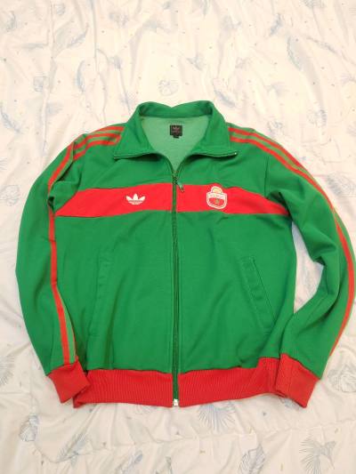 这次也是通过图片搜索功能找到的衣服，价格非常优惠，再加上挖煤姬不间断的优惠券，算下来真的很好，性价比很高！