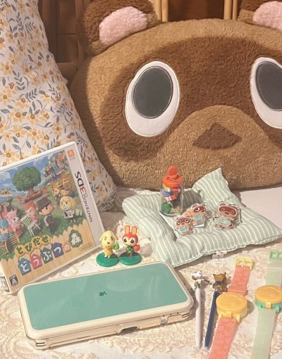 今天开始好好治疗，医疗器具是动森限定新大二，这个绿色太治愈了！医疗药物是幻想生活Link，更适合笨蛋捏脸人的外观模式，只需要选择组合就好了，捏了个猫猫脸，猫猫人的冒险就从钓鱼开始咯！！努力成为钓鱼名人！
