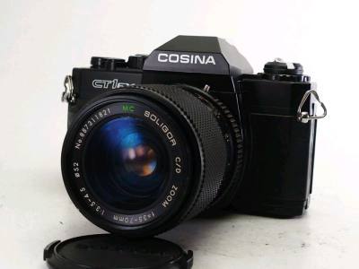 确善能GT1 FX：性价比复古胶片机，新手入坑的宝藏选择
 
作为胶片机新手，入手确善能（COSINA）GT1 FX是我摸索胶片摄影的起点，这台冷门但实用的单反胶片机，用起来的体验远超预期，分享下实际感受～
 
✨ 核心亮点
 
1. 性价比拉满：作为日系小众胶片机...