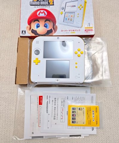 马里奥的2ds是限定的机器，平时很少会看到，这次也是无意间发现了这台，直接秒下手，就怕被别人买了哈哈哈
