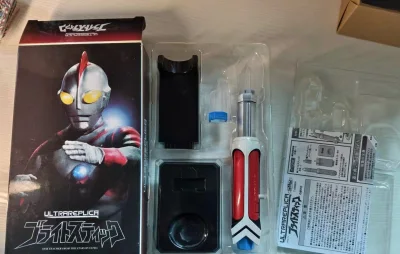 这次是在煤炉二手平台上切的爱迪奥特曼ur电光棒，挖煤姬官方的包装非常好，第N次走海运也非常快，超乎我的预料，大概25天到手拆箱，非常丝滑！