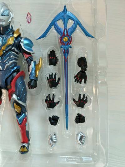 这次是在煤炉二手平台上切的捷德奥特曼银河初生形态shf，挖煤姬官方的包装非常好，第N次走竹蜻蜓plus也非常快，超乎我的预料，大概15天到手拆箱，非常丝滑!