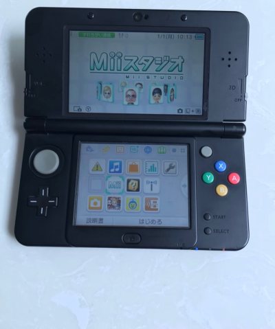 虽然有了白色新小三，还是忍不住用极好的价格入了黑色的新小三，因为星星壳真的好貌美！目前市场价格偏高的情况下能用这么好的价格入而且没有一点磕碰的新小三我真的是很开心