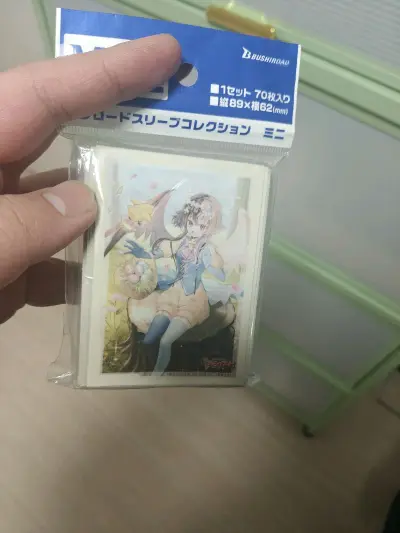 8. 挖煤姬的物流体验太惊艳了！之前海淘动辄要等一个月，用它选的竹蜻蜓专线，短短两周就收到了包裹。买的日本周边是正品无疑，质地和专柜一致，价格却优惠了不少。平台的合单服务特别实用，多件商品合并发货不仅省运费，还能减少包裹丢失风险。一键下单、一键支付，全程无需复杂操作...