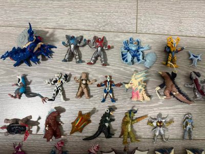 挖煤姬成了我淘中古日货的必备神器！成功抢到绝版昭和玩具和村上隆版画，打包绝对满分——每个小物件都独立包裹，外箱牢固得像保险箱。

客服响应超快，甚至主动帮我与卖家协商细节。虽然小众物品仍需手动检索，且海运周期稍长，但全程透明的费用和稳定的物流，让等待充满安心。对日拍...