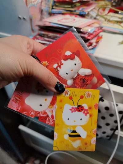 开箱一年了。购物体验一如既往开心便利。物流优惠券可以发一点吗。最近昭和Kitty手帐素材很受欢迎。喜欢