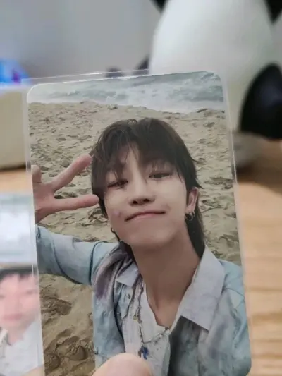 第一次走包税路线，很靠谱安全过关，到手非常满意，盒子不大但包装得很安全，到的也特别快，好价切到的小卡太美丽了～