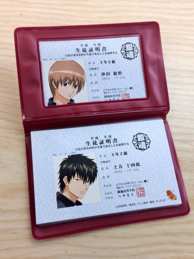 挖煤姬切的好几单了，体验感很好，这单走的彩虹桥，包裹很严实，切了学生证、透卡、小粘土等等，东西完全没有损伤，因为合单后重量比较轻，还退了29元的运费，运回来很实惠。送货审核大概是三四天，选择挖煤姬页面简洁方便，用起来很舒心。好评！