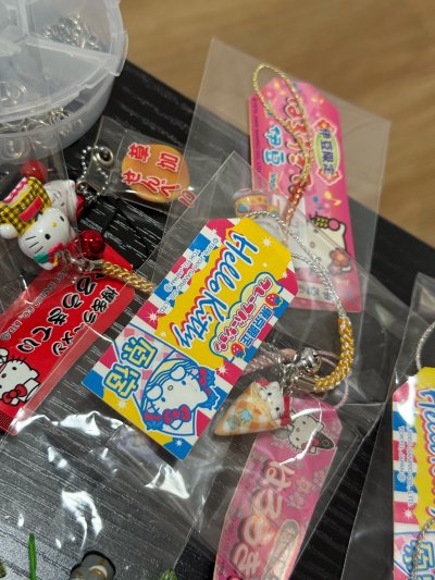 挖煤姬简直就是我的神，我在挖煤姬挖到了太多好价的好东西，现在闲鱼上把某些小手办价格拍得很高，市场很乱，都不知道怎么买好了，幸好有挖煤姬，就算拍卖竞拍价格也比某鱼上划算得很多，挖煤姬，永远的神