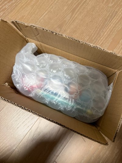     很幸运买到了心仪很久的几个东西，重点夸夸挖煤姬的服务！代拍速度超快，下单后没多久就确认收货入库，合单功能太实用了，运费算下来超划算。全程物流信息更新及时，等件完全不焦虑。打包更是用心到感动，外层硬纸箱+内层气泡膜裹得严严实实，每个玩偶和包包都单独防护，拆开后...