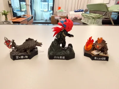 一百零九单啦。依然是奥特怪兽名鉴，这次是赛文篇，看得出上一个玩家非常爱惜，没有什么大问题，有几个小断桩，但不是很影响，持续扩充我的收藏中