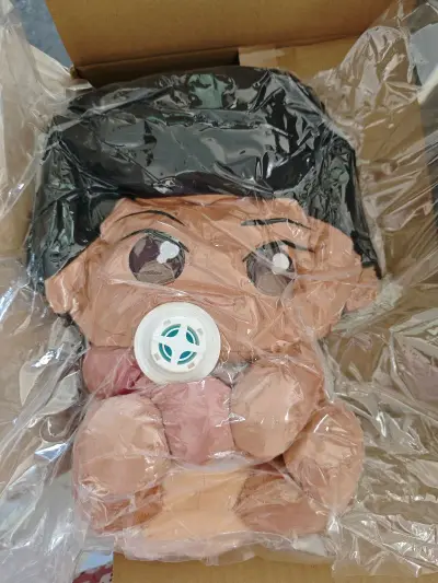 第二次在挖煤姬下单，选了心心念念的毛绒玩具，页面指引清晰。等了半个多月，包裹终于漂洋过海到手，拆开层层包装，完好无损，。点时发现没有遗漏，品相和卖家描述的一模一样，暗喜自己淘到了宝。从选品到收货的整个流程，虽然比国内购物久一点，但这种拆盲盒般的期待感，真的太让人上头...