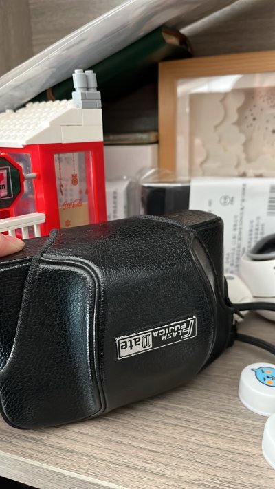 这是我第一次在挖煤姬上面买东西，没想到第一次购买就大获成功，真的真的很不错，虽然选择了最便宜海运，但是我也没有等很久，买到了心仪的相机和其他商品