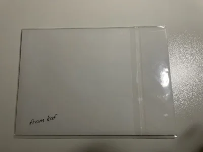 完好无损地收到花谱亲签了，国际真的很快，从起飞到拿到手基本上只用了大约一个周的时间，选的是竹蜻蜓plus包税线，通关非常丝滑，特别效率