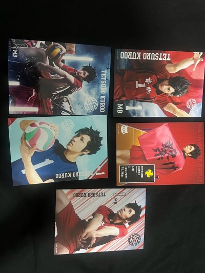 找十几年前的小纸片子真的很不容易……！感谢挖煤姬感谢樱花妹！想到这些生写都来自十年前的异国剧场，就有种很微妙的时间穿越感。挖煤姬是我第一次用切媒软件，很方便很好上手！