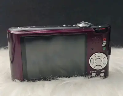 这次在挖煤姬切了富士和松下的ccd相机，成色都很新，功能也完好，很幸运好价切到，挖煤姬打包很严实，物流走的海运，不到20天收到，非常迅速。