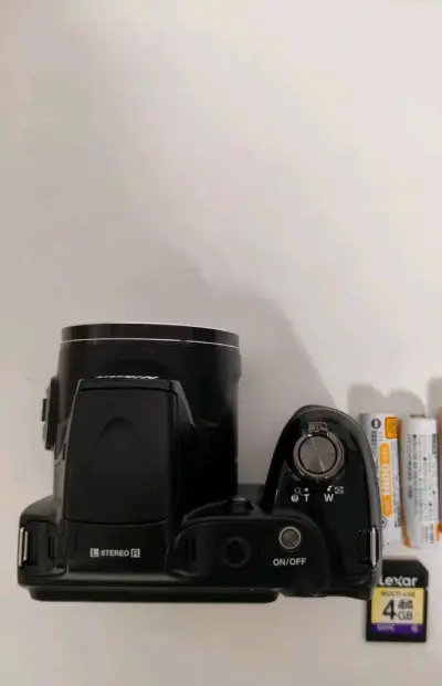 这次在挖煤姬切了奥林巴斯和尼康的ccd相机，尼康的成色特别新，功能也完好，奥林巴斯稀有带原盒包装，挖煤姬打包也很严实，物流走的海运，发货后不到20天收到，非常迅速。