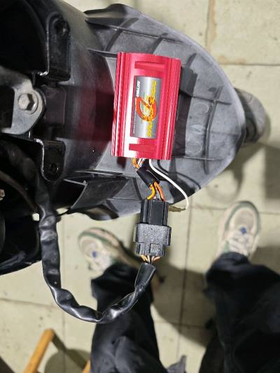 yamaha evo6代daytona台版红解，成色很新，可以说准新成色和买全新差不多，功能正常没有损坏，很好